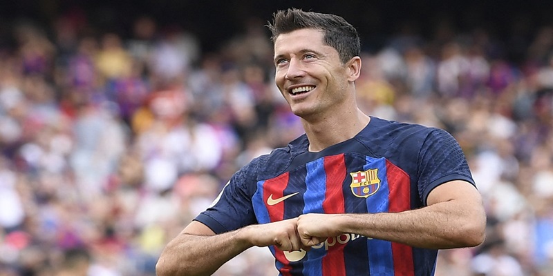 Giám đốc thể thao của Barca nói về thương vụ Haaland